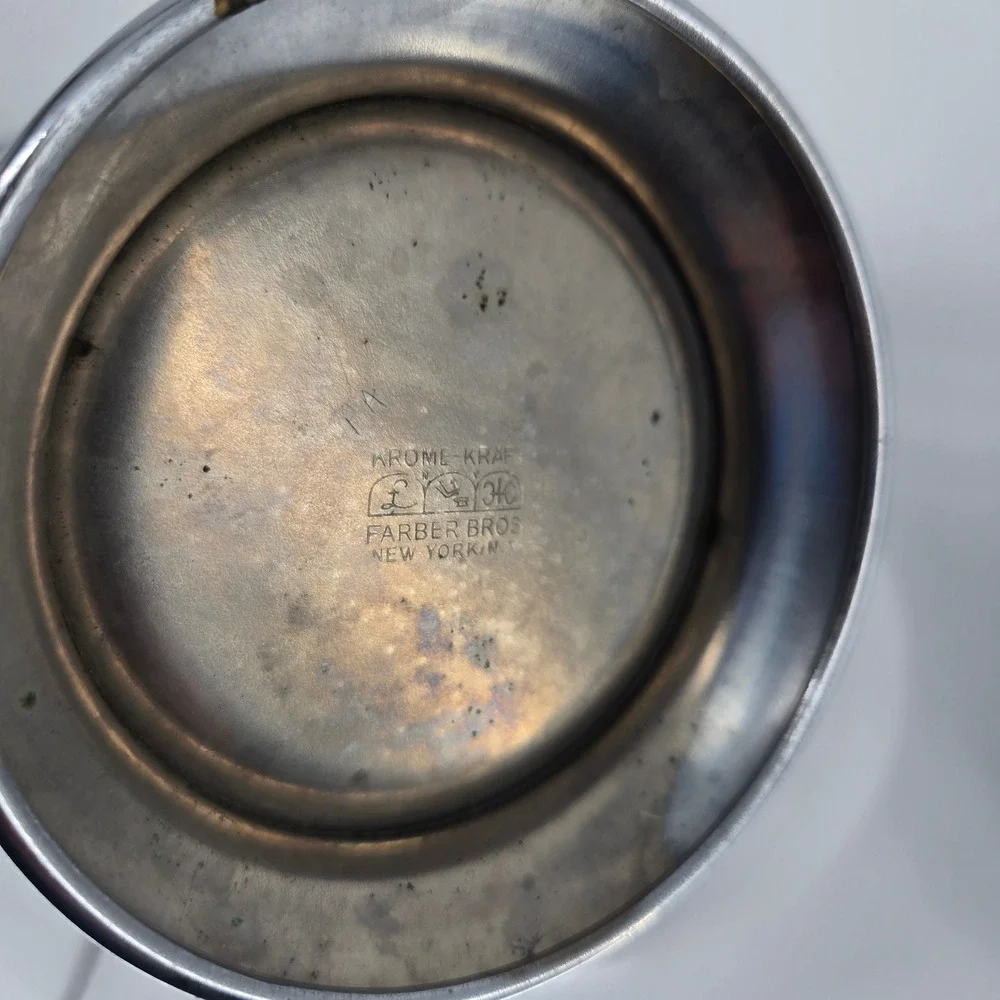Vintage Farber Bros Krome Kraft Cocktail Shaker Hammered‎ Chrome Bakelite Handle